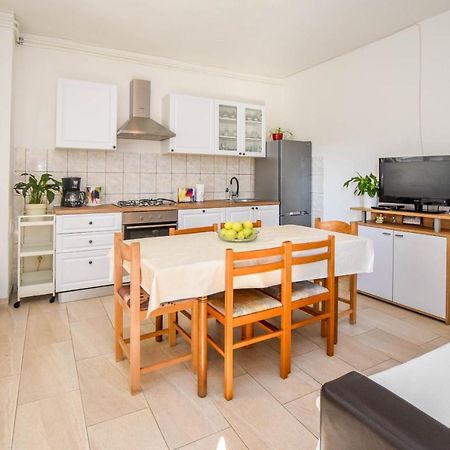 Apartamento Kuca Za Odmor Lucija Vrana  Exterior foto