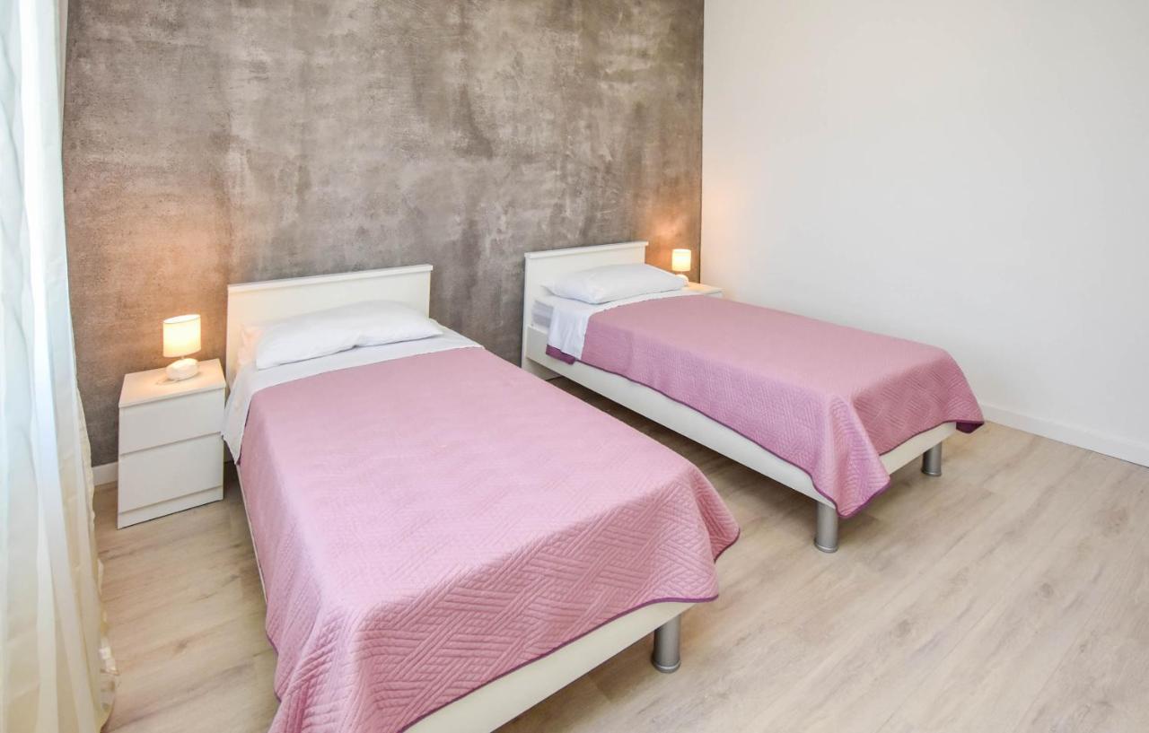 Apartamento Kuca Za Odmor Lucija Vrana  Exterior foto